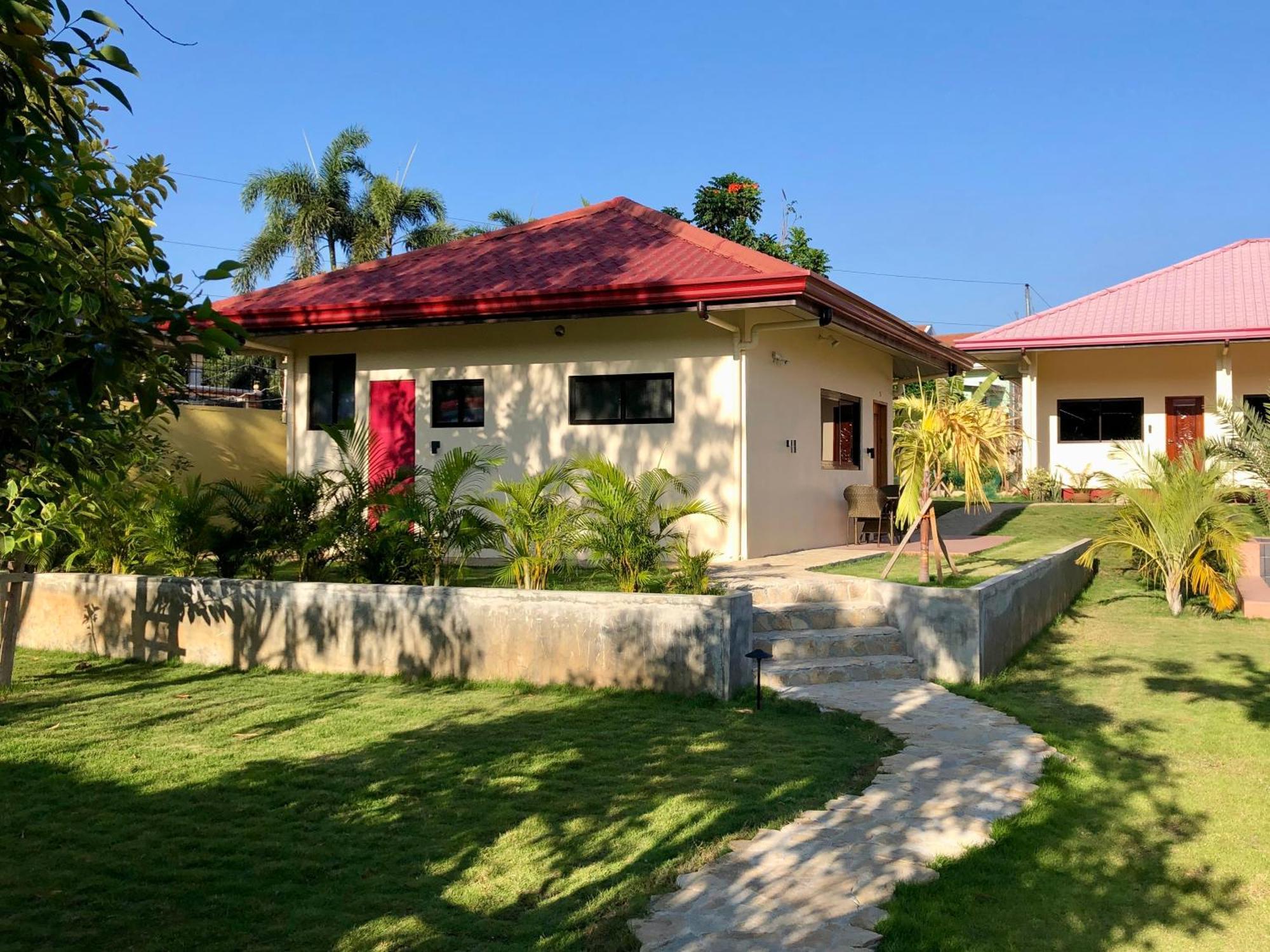 Strutz Art Garden Resort Bangued Eksteriør bilde