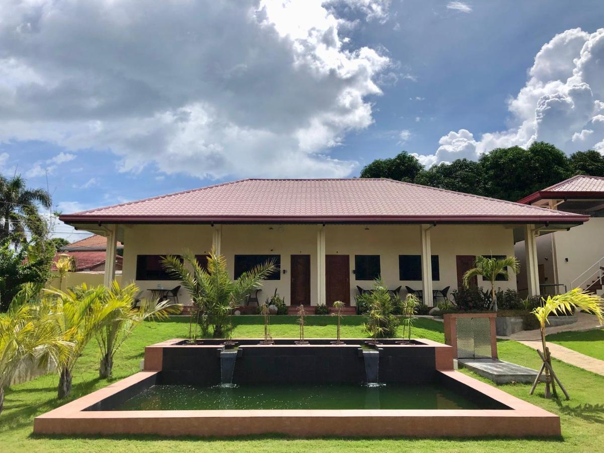 Strutz Art Garden Resort Bangued Eksteriør bilde